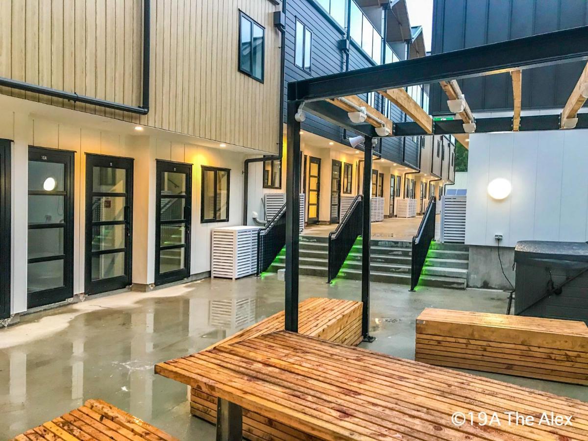 Modern 2-Bedroom Apartment 7-Mins Walk To Queenstown Luaran gambar