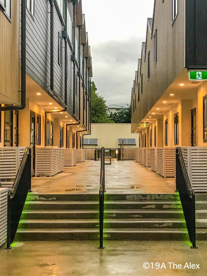 Modern 2-Bedroom Apartment 7-Mins Walk To Queenstown Luaran gambar