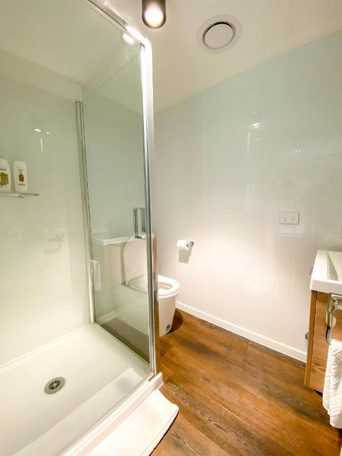 Modern 2-Bedroom Apartment 7-Mins Walk To Queenstown Luaran gambar